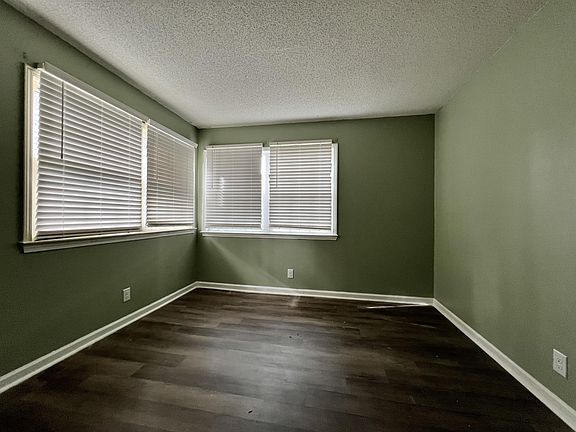 5th image of 1203 Tiffany Ln #3-G