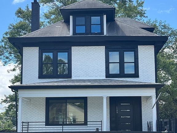 Gated property w/ beautiful curb appeal!