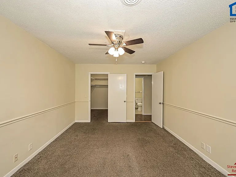 441 Harding Pl #A14 — Photo 12