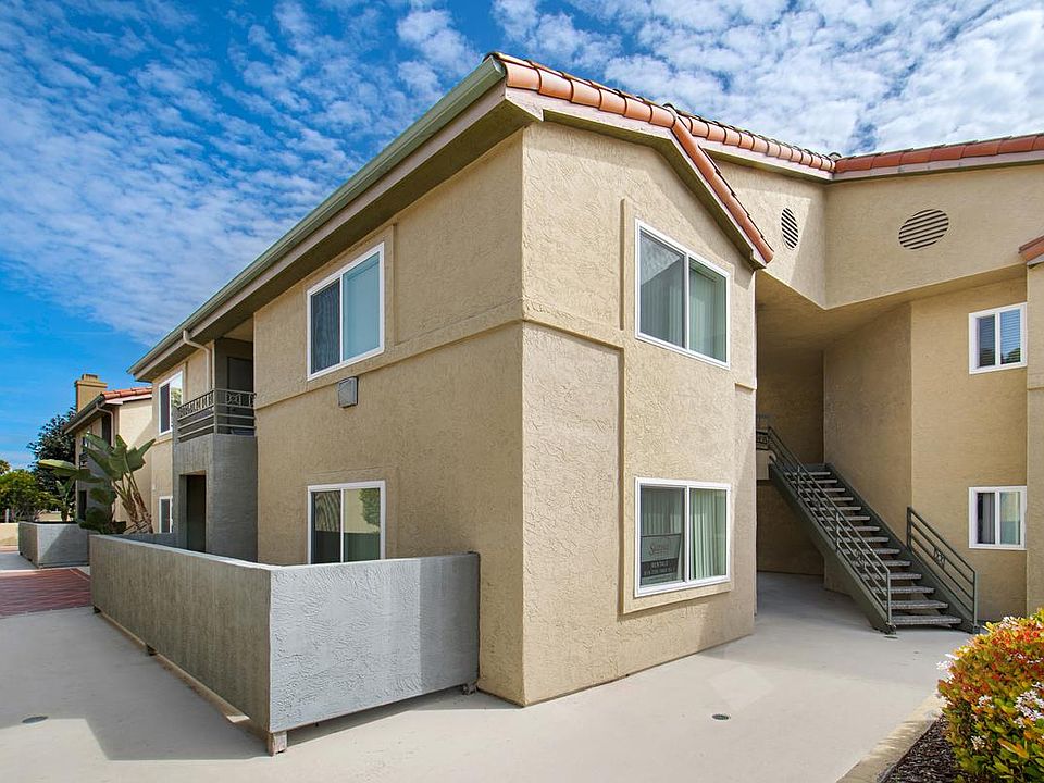 1st image of 7425 Charmant Dr #2905