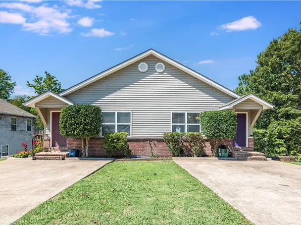 2457 & 2459 N Brophy Cir, Fayetteville, AR 72703