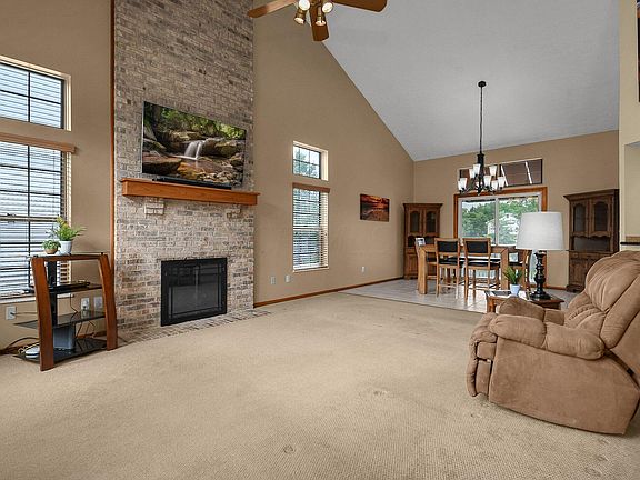 2nd image of 4808 Twig Ct