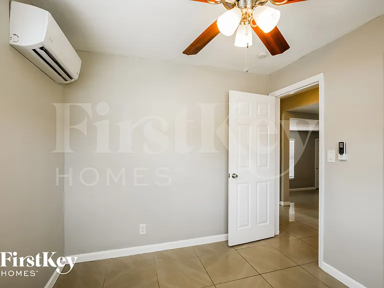 6611 Simms St — Photo 14
