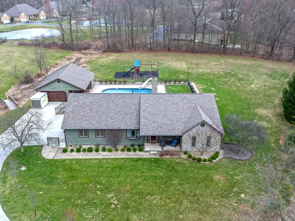 637 Notchbrook Dr, Delaware, OH 43015