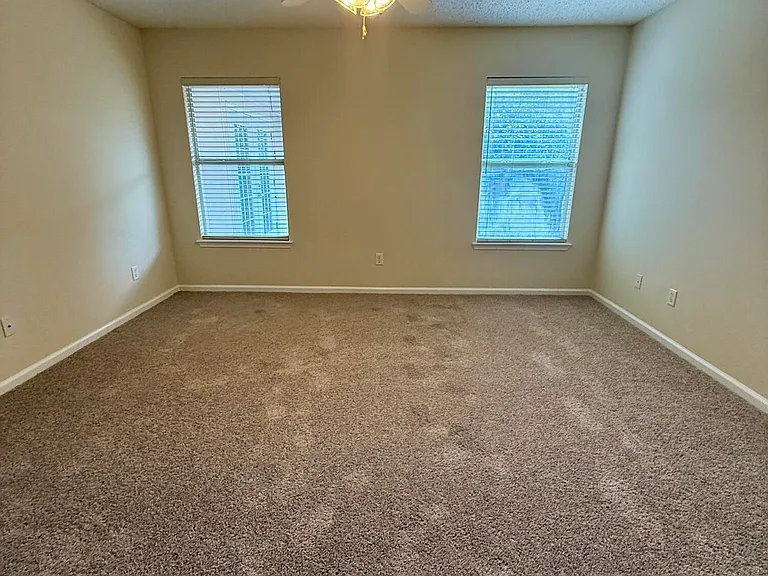 3150 Highland Grove Dr — Photo 27