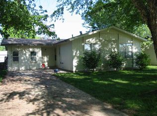 2530 S Grant Ave, Springfield, MO 65807