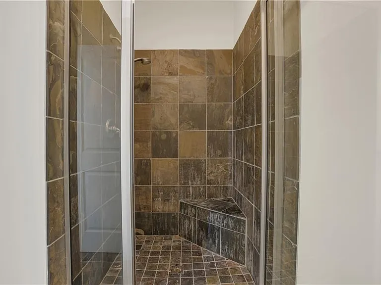 3228 Silver Lake Dr NE — Photo 40