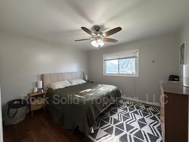 1008 Adams Ave — Photo 11