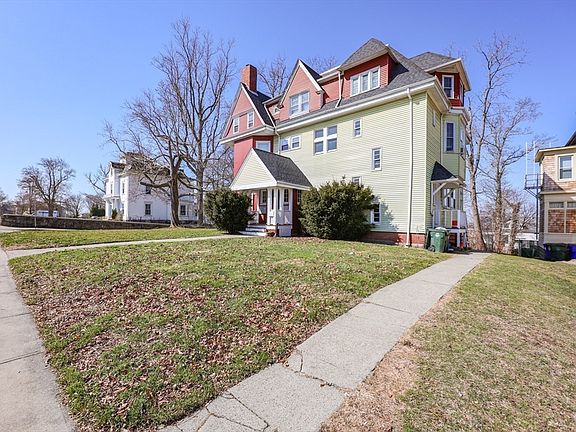 2nd image of 604 Rock St