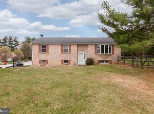 10826 Wilcox Dr, Williamsport, MD 21795