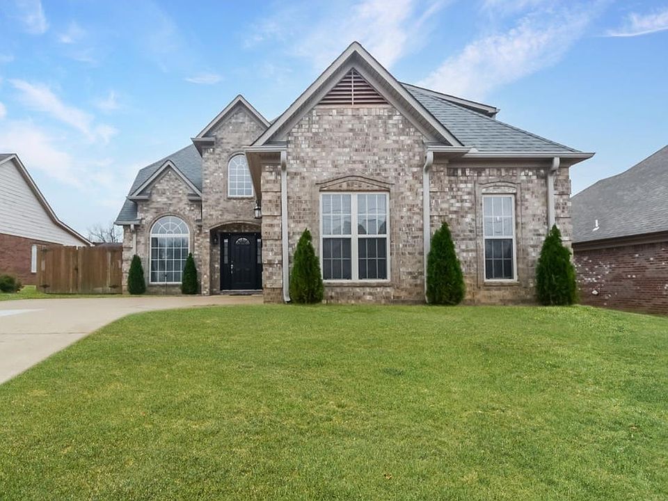 1st image of 161 Hackberry Cv