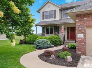 3029 Winchester Cir, Galesburg, IL 61401