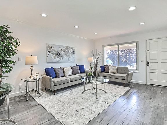 3rd image of 733 Laurie Ave