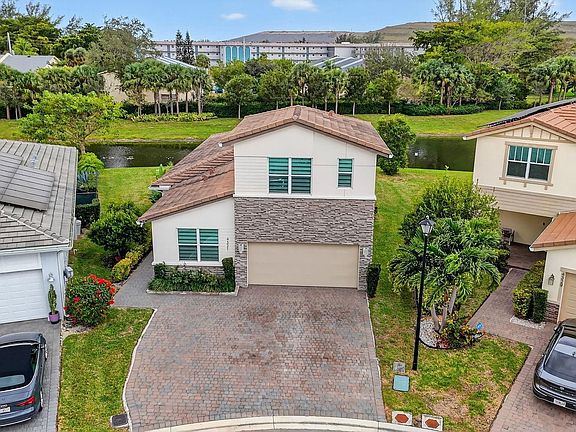 3rd image of 4321 Marina Way