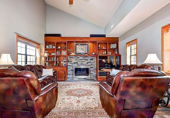 5th image of 1570 Sunbelt Dr