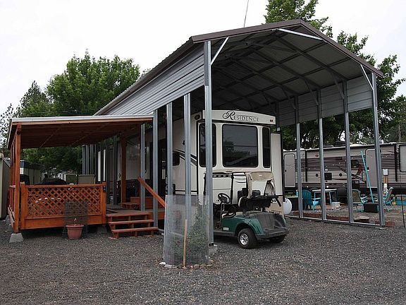 2nd image of 33922 S Black Butte Ln