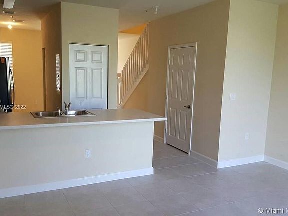 2nd image of 2819 SE 1st Dr Unit 4