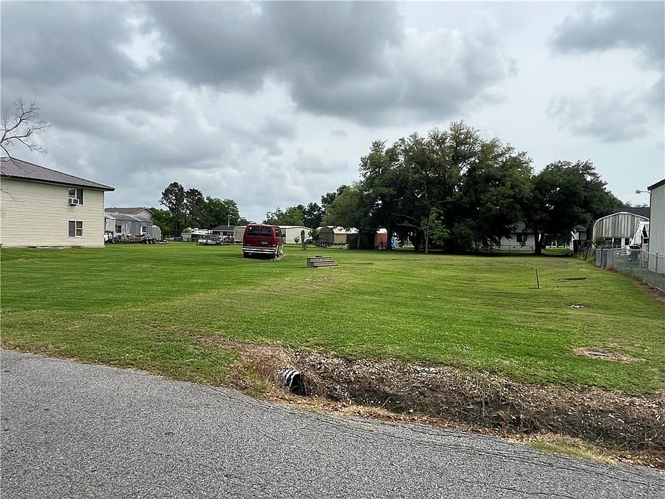 2nd image of 104 Luke Dr