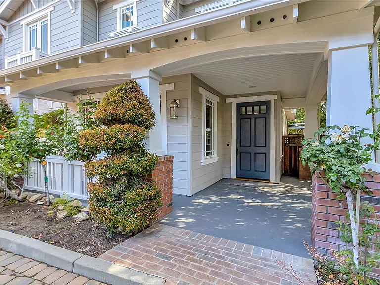 121 Boyer Ln — Photo 4