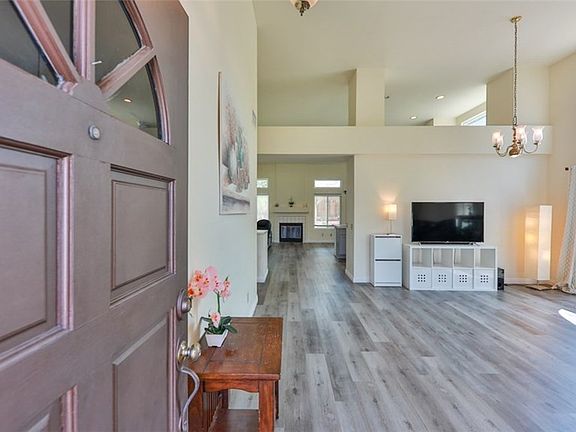 4th image of 7391 Mountain Laurel Dr