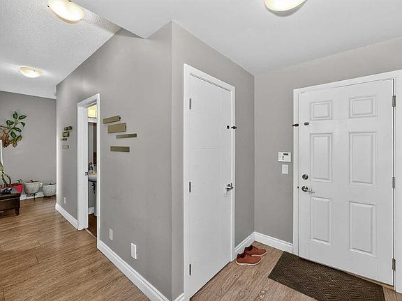 4th image of 45 N Redstone Dr NE