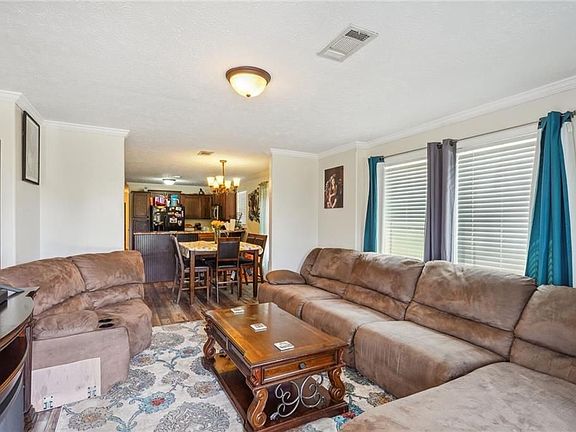 3rd image of 117 Planters Canal Rd