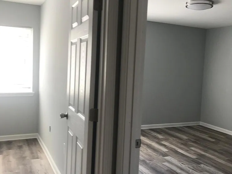 Cedarbrook Apartments — Photo 14