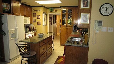 3rd image of 104 Collinwood Dr