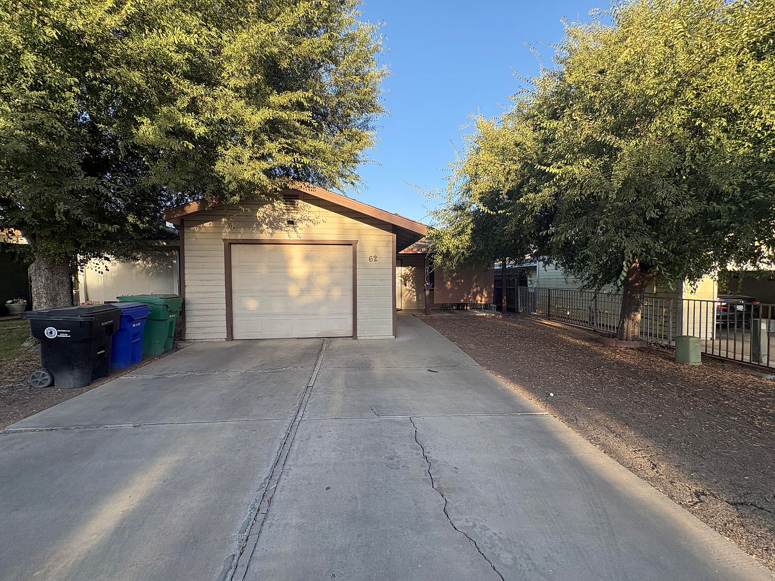 62 N Leggett Street — Porterville Municipal Golf Club