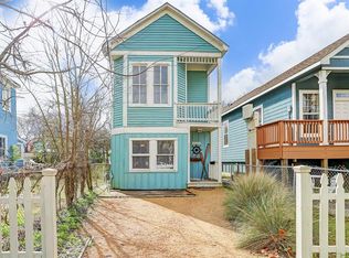 1913 Ursuline, Galveston, TX 77550