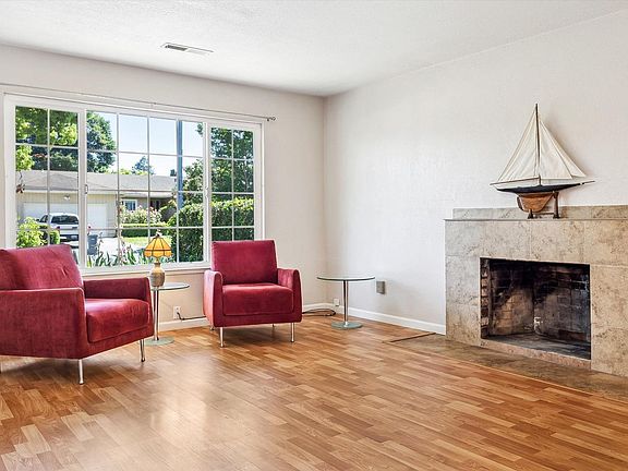 3rd image of 1781 Glenbrook Drive