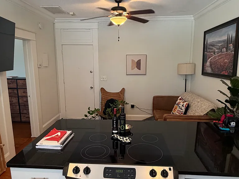1819 W Hills Ave #2B — Photo 4