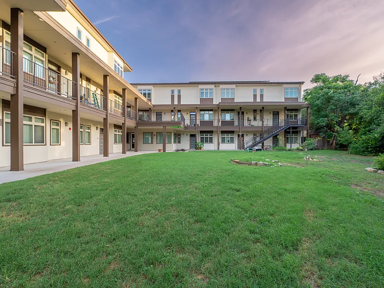 6700 Menchaca Rd #11 — Photo 16