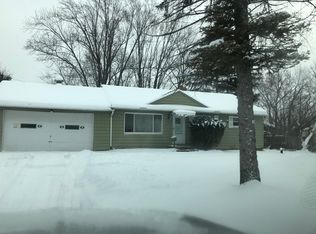 4887 Springfield Rd, Warrensville Heights, OH 44128