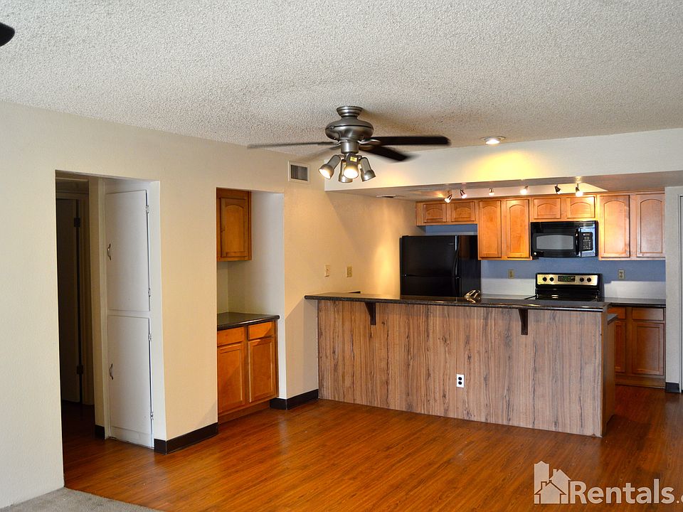 Updated kitchen and flooring
