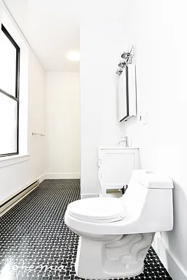 Rented by Bohemia Realty Group | media 2