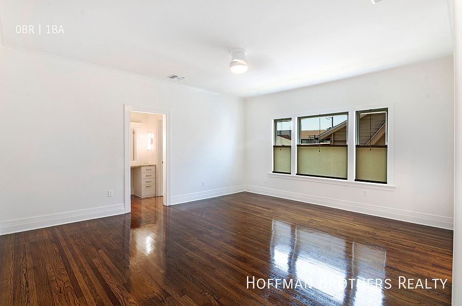 1st image of 256 S Vendome St #9
