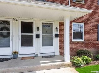 3672 Park Ave APT 1F, Wantagh, NY 11793