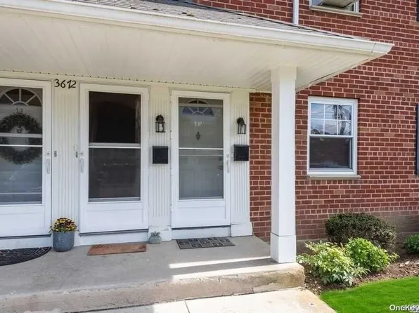 3672 Park Avenue #1F, Wantagh, NY 11793