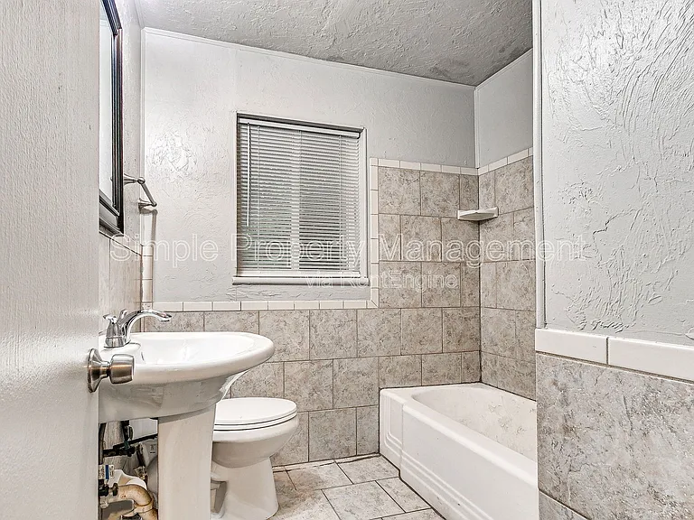 4301 N Terry Ave — Photo 10