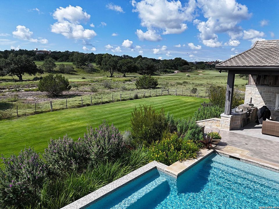 1st image of 47 Muirfield