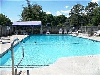 3rd image of 919 Tarpon Dr