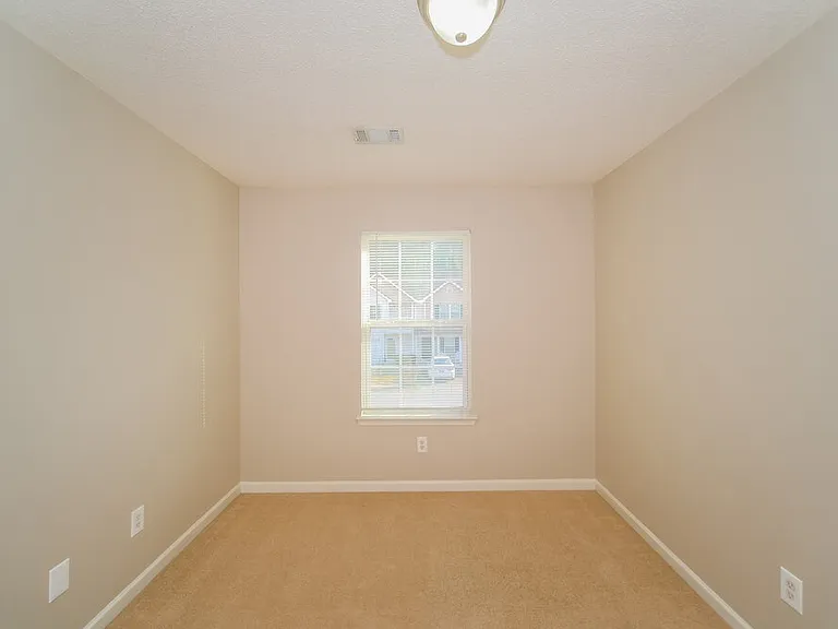 1761 Old Dogwood — Photo 14