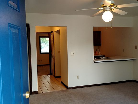 4th image of 88 Jaros Ln APT C
