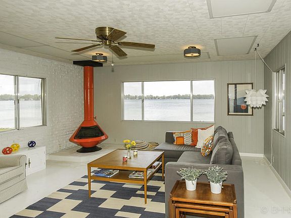 19648 lakeshore dr-105