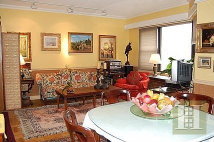 3rd image of 315 E 65th Street 10e #10E