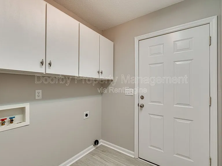 7420 Salmon Ln — Photo 29