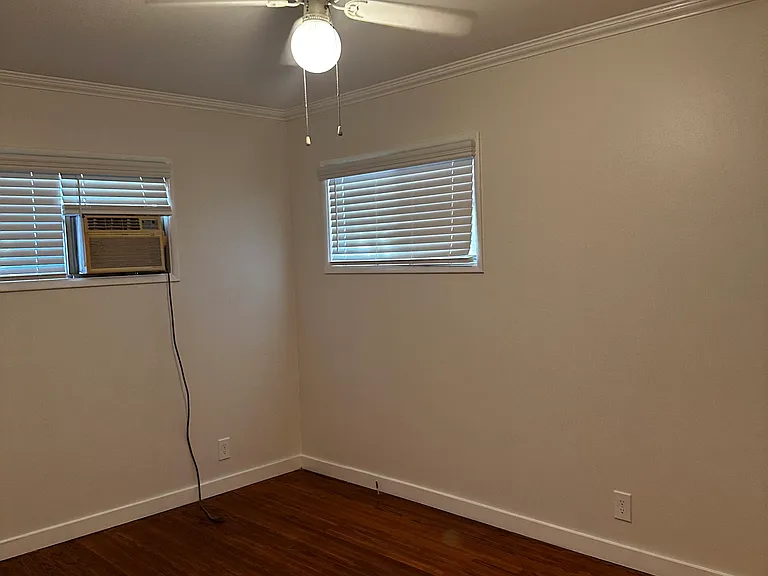 741 Barris Dr #1/2 — Photo 8