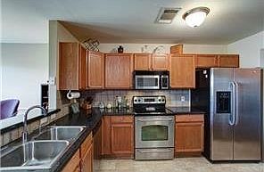 4th image of 12627 Bay Ave