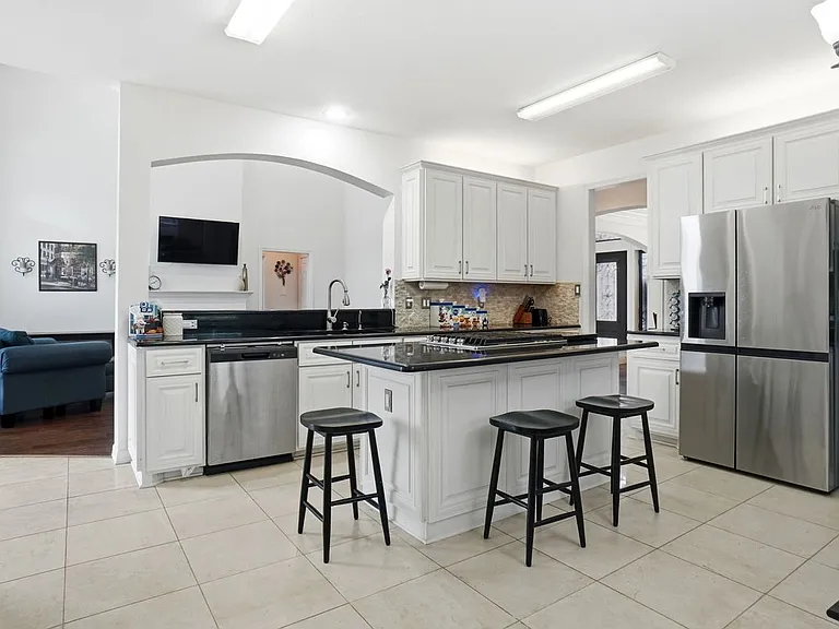 3909 Hogan Manor Dr — Photo 7